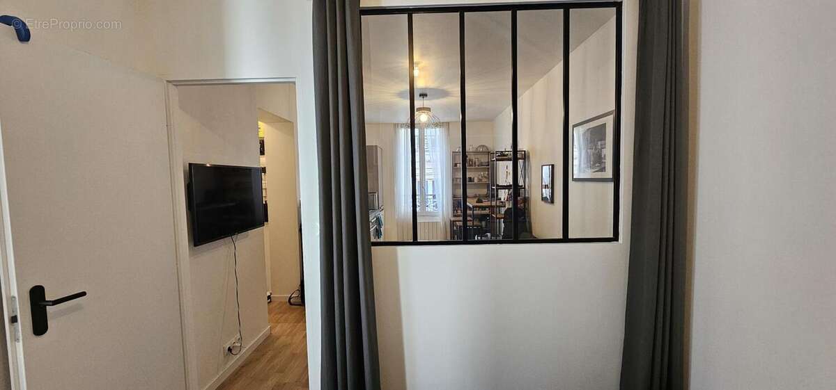 Appartement à PARIS-14E