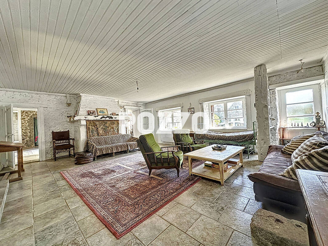 Maison à AGON-COUTAINVILLE