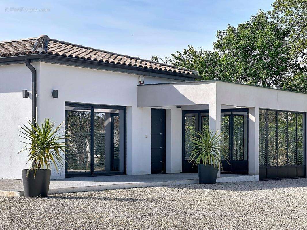 Maison à CABANNES
