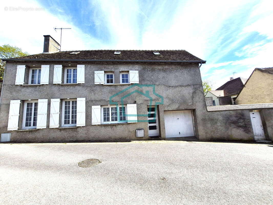 Maison à MAULETTE