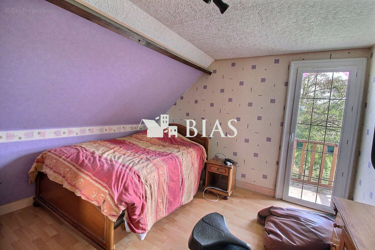 Maison à BOURG-ACHARD