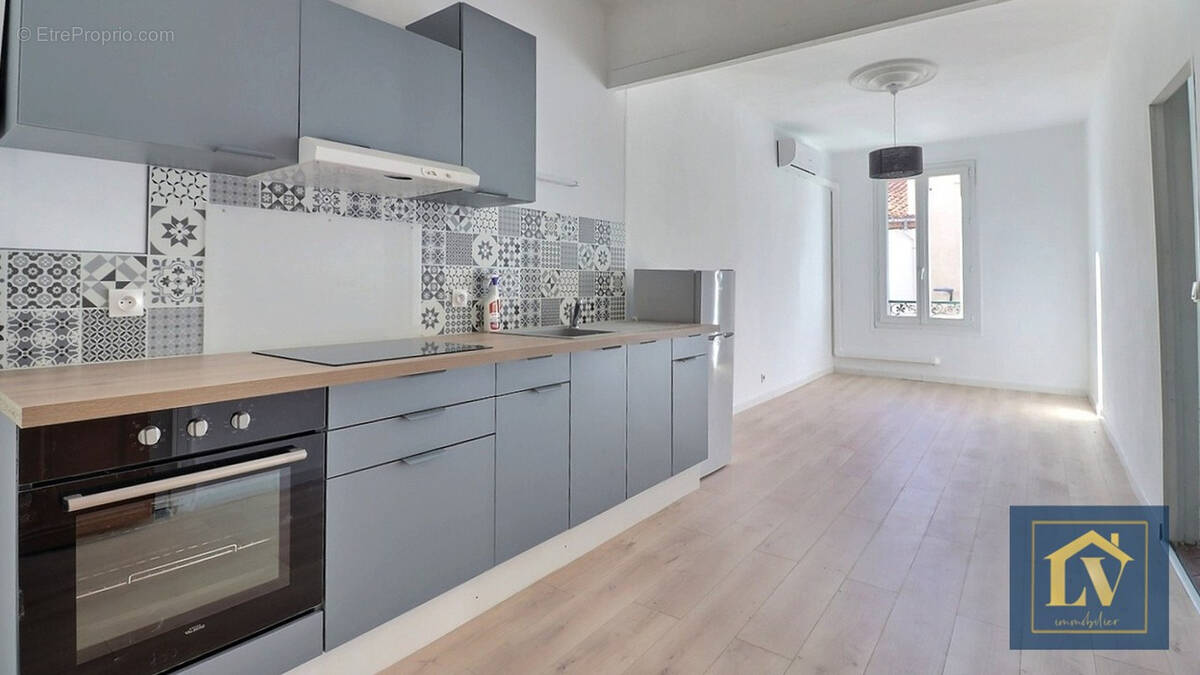 Appartement à PEZILLA-LA-RIVIERE