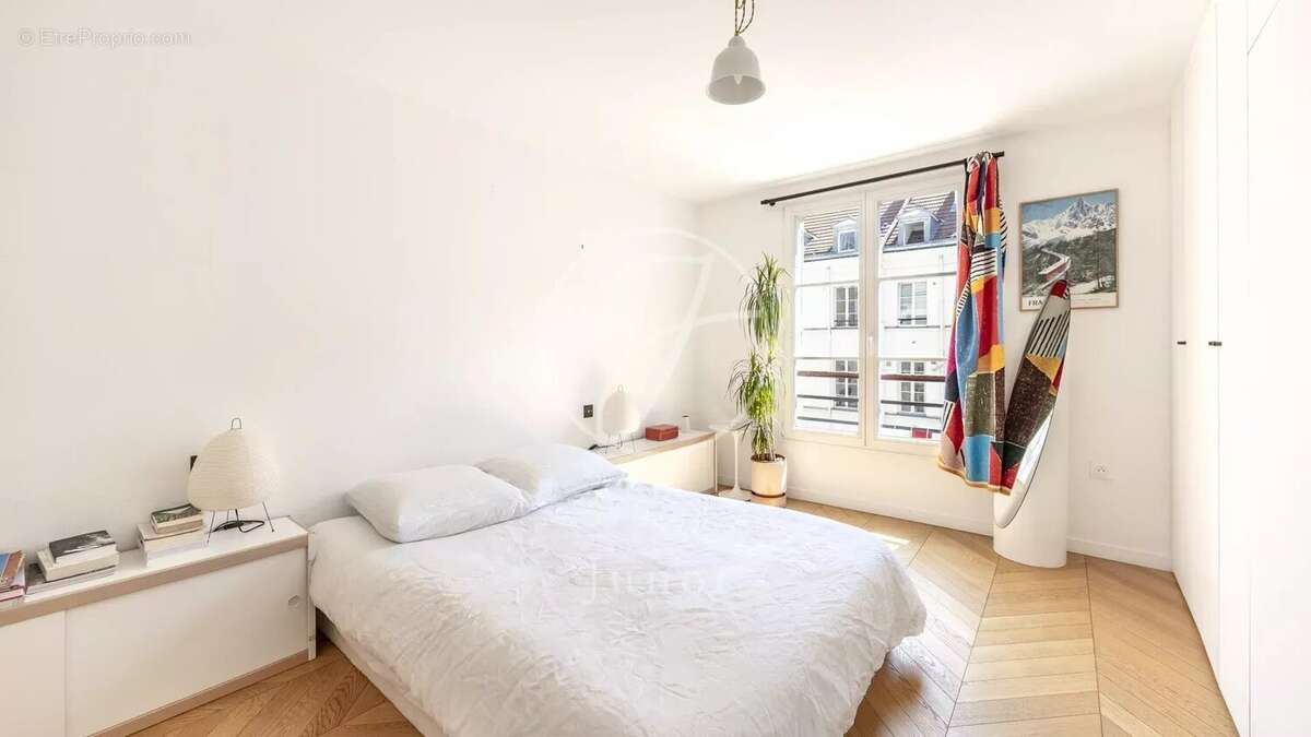 Appartement à PARIS-3E