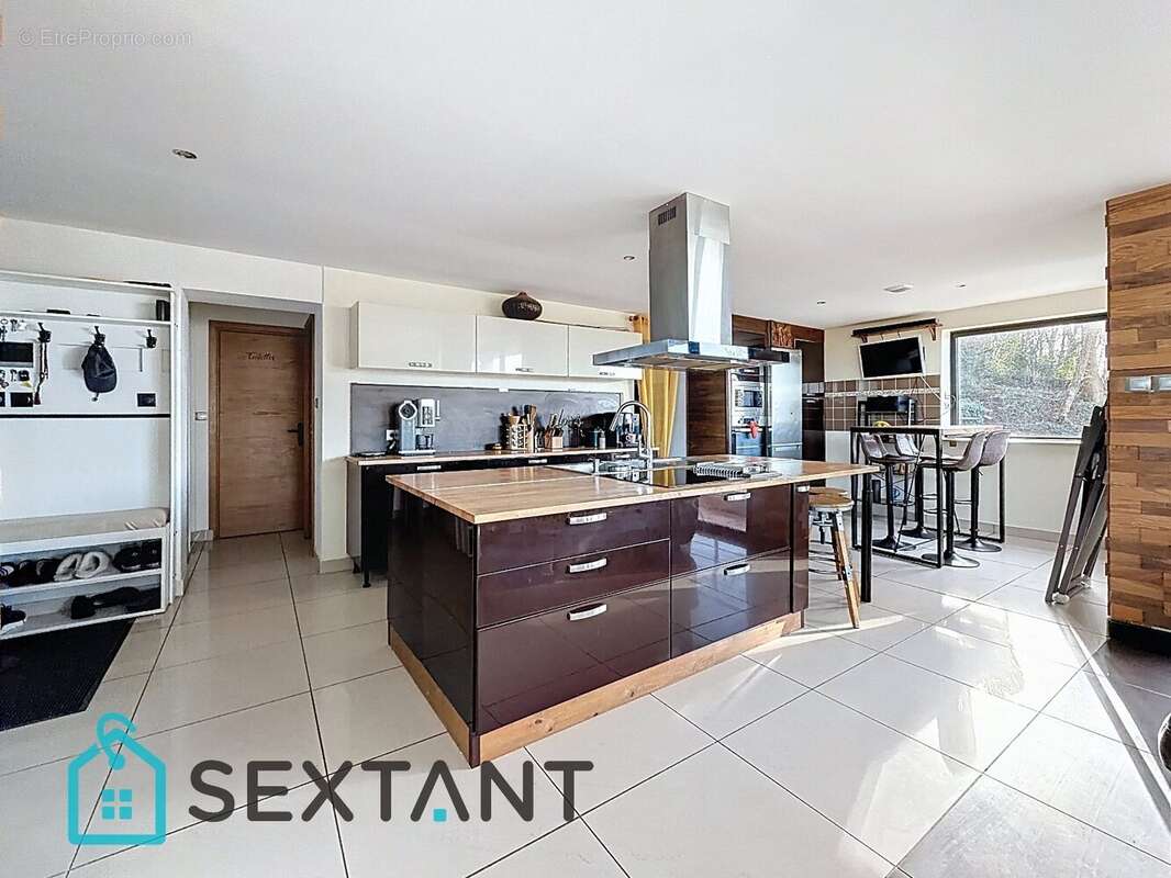 Maison à MONTIVILLIERS