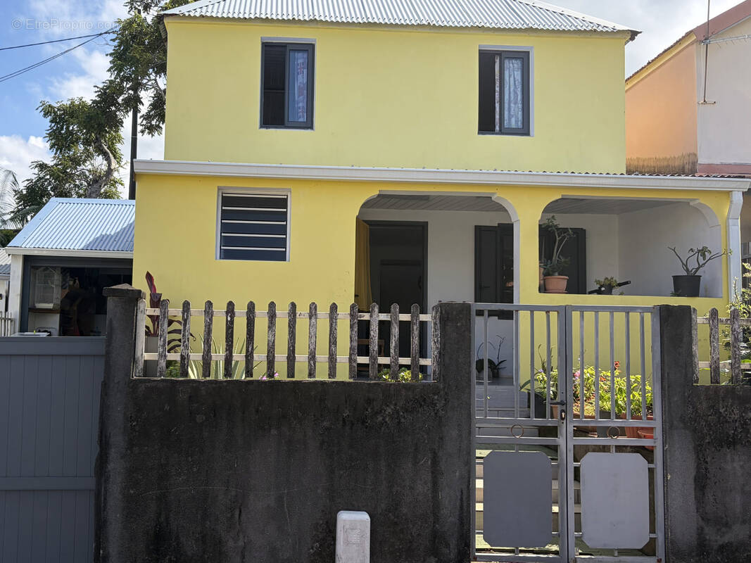 Maison à SAINT-JOSEPH
