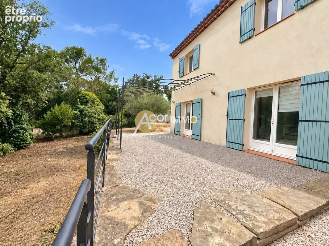 Maison 4 pièces avec garage   Brignoles - photo 2