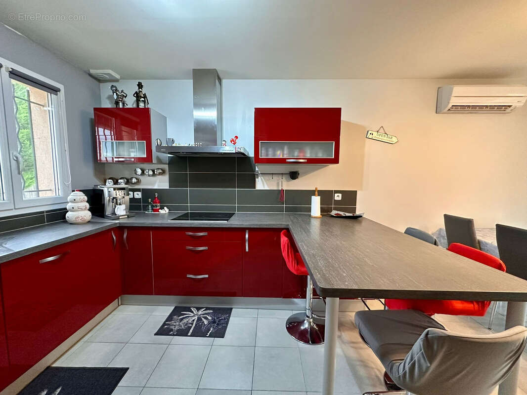 Maison à SAINT-JULIEN