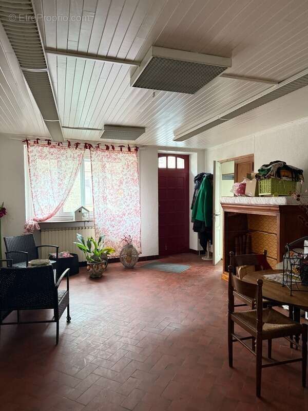 Maison à DUN-LE-PALESTEL