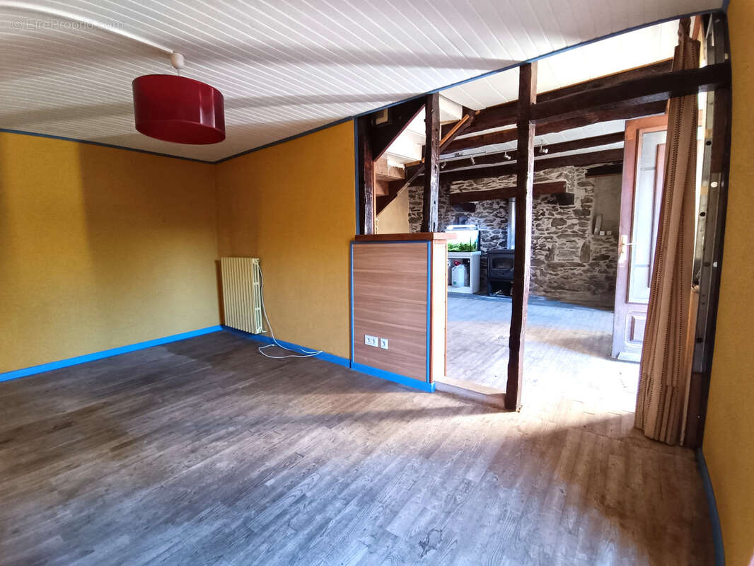 Maison à LESCURE-JAOUL