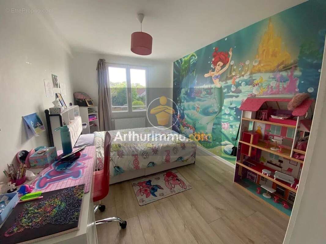 Maison à VERT-SAINT-DENIS