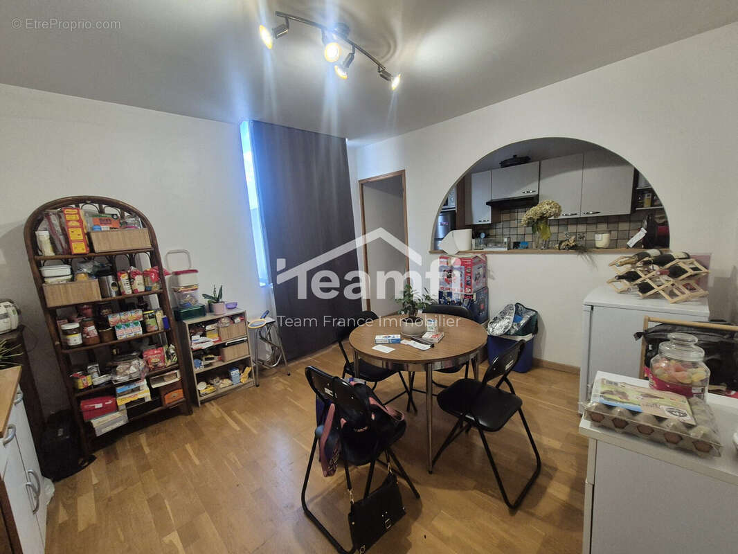 Appartement à COURPIERE