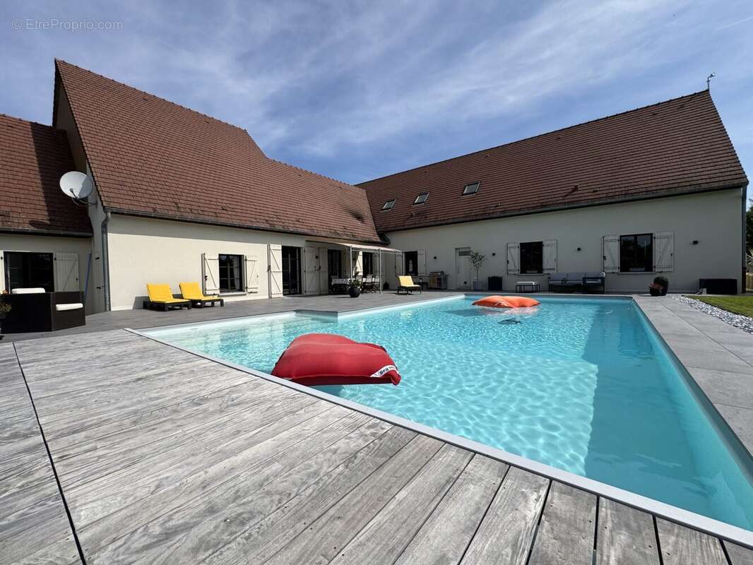 Maison 308 m² à Troyes  - photo 7