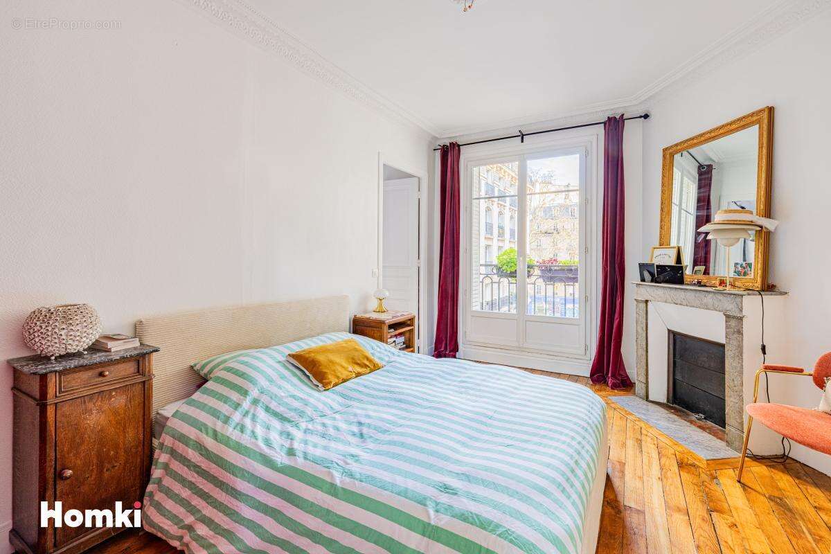 Appartement à PARIS-18E