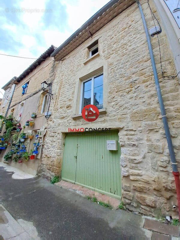 Maison à ROQUEMAURE