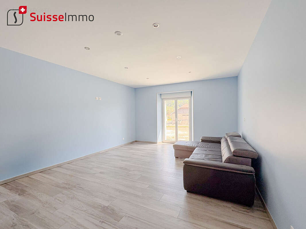 Maison  6 pièce(s) 300 m2 - photo 12