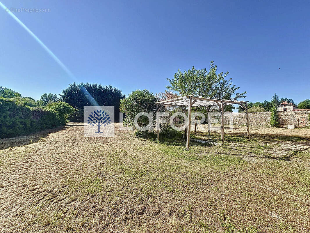 Maison à MONCONTOUR