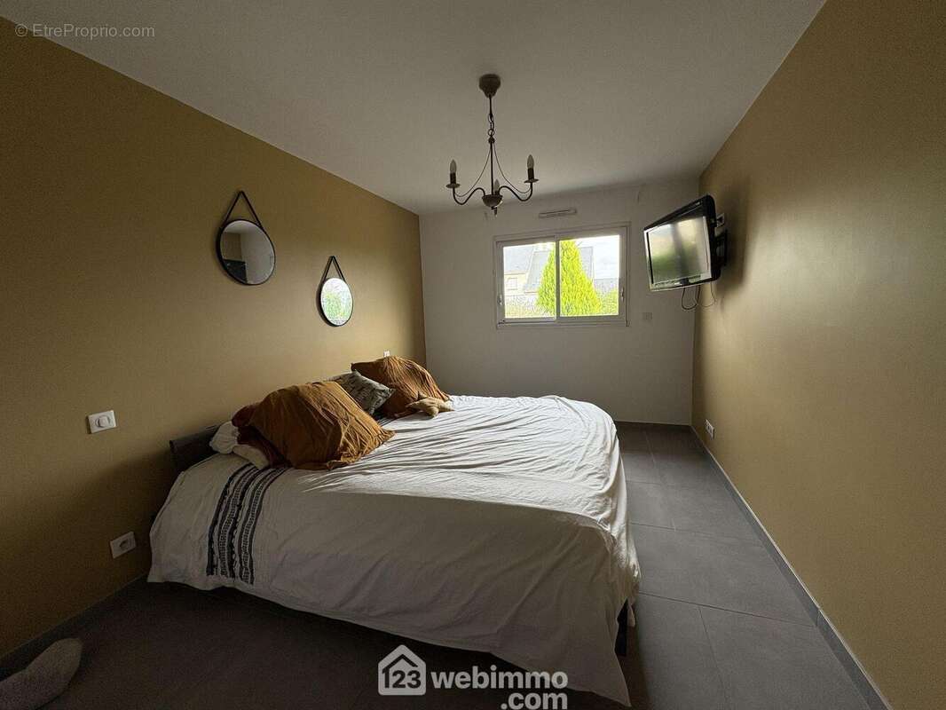 Maison à ISNEAUVILLE