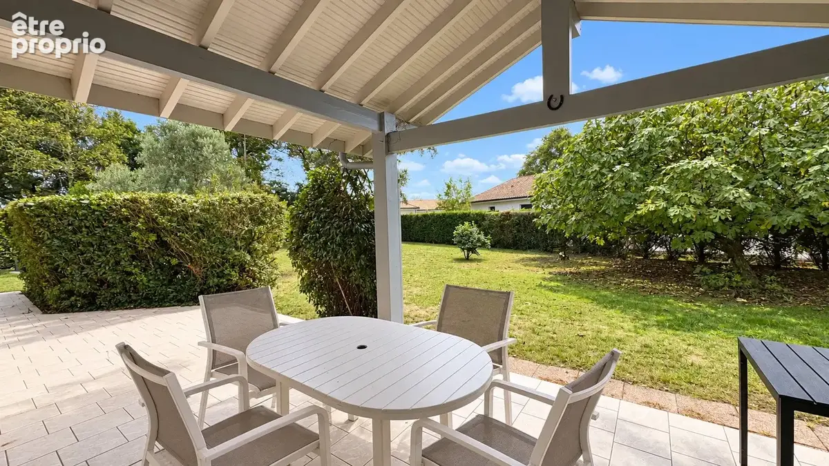 Maison d'architecte  140 m²  4 chambres  terrain de 1 195 m²  tout à pied - photo 4