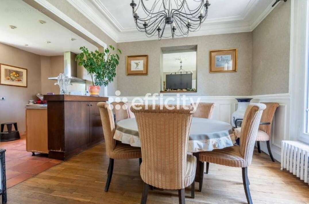 Maison 176 m² à Gagny  - photo 7