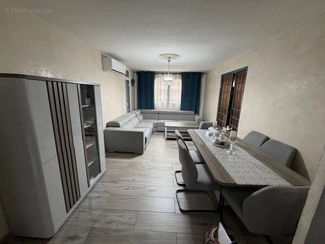 Appartement à MARSEILLE-14E
