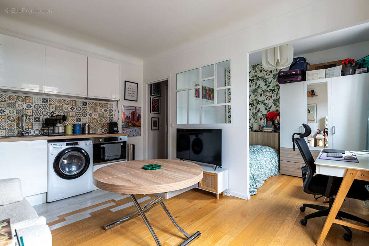 Appartement à PARIS-15E