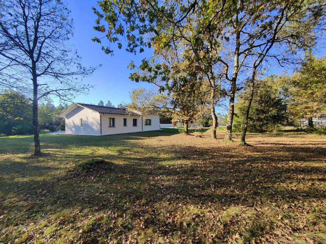 Maison à CABANAC-ET-VILLAGRAINS