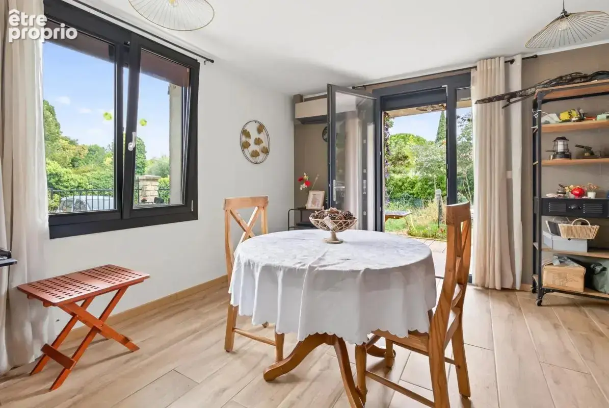 Maison de 6 pièces de 153 m² à Carpentras - photo 8