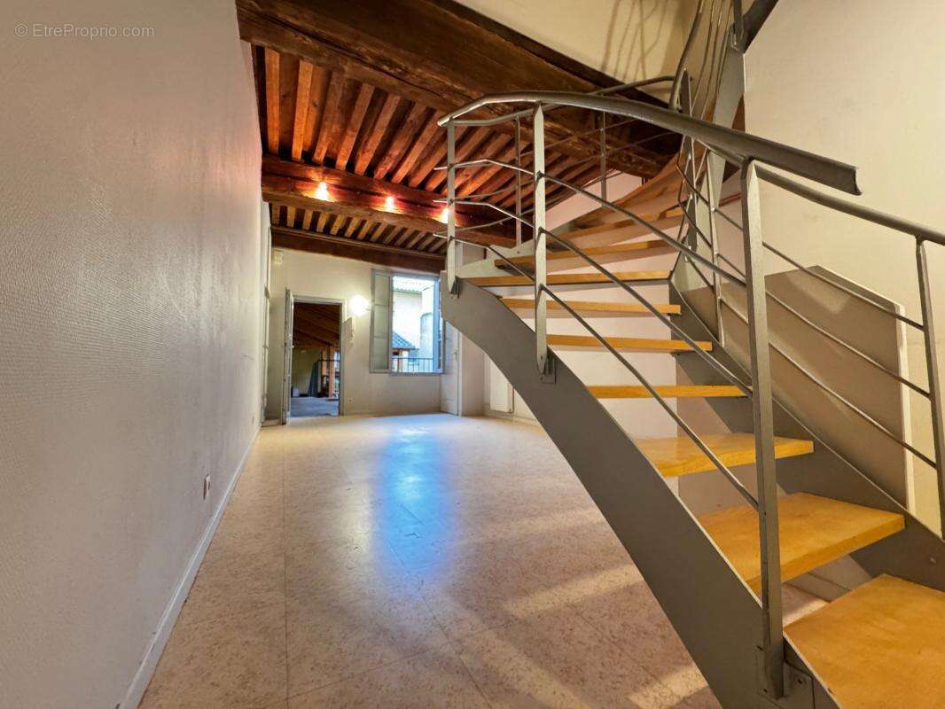 Appartement à PONT-DE-VAUX