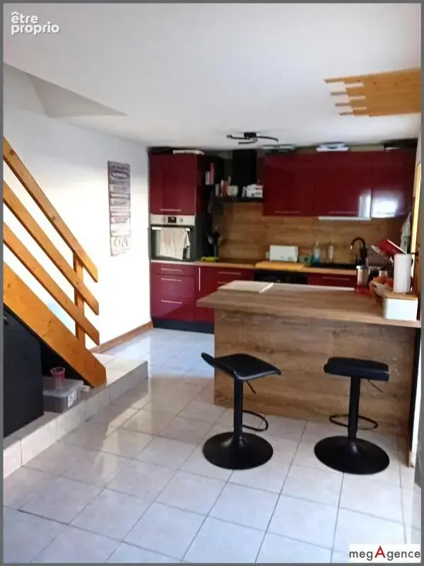 Maison de ville en pierre - Charme et Modernité au coeur de Pisany - photo 3