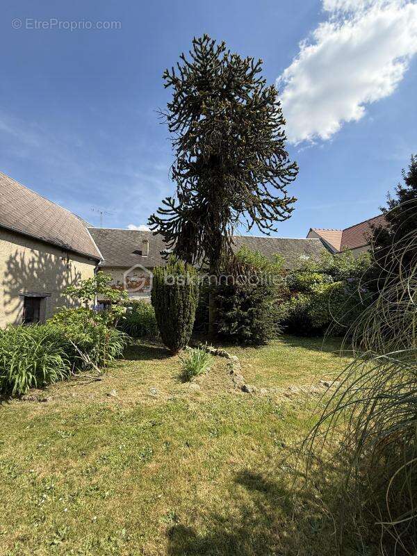 Maison à GRISY-LES-PLATRES