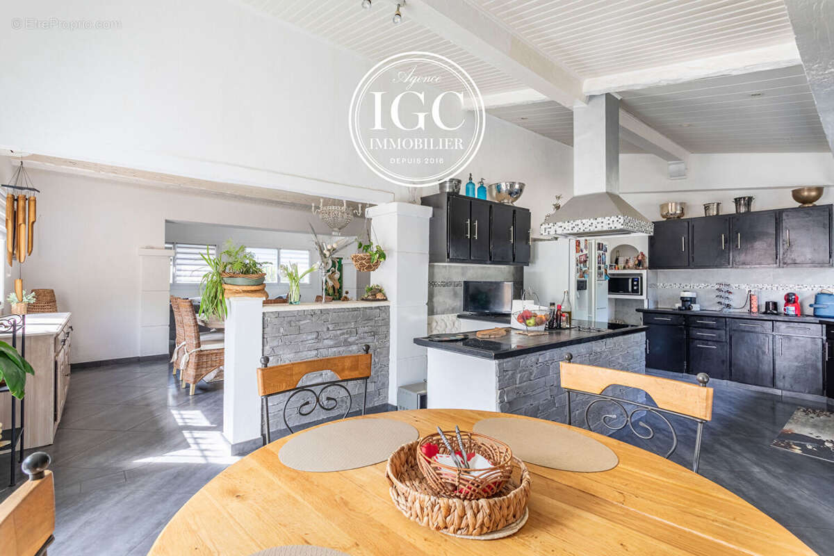 Maison à CARRY-LE-ROUET