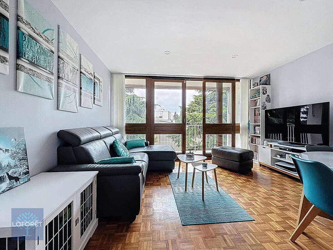 Appartement à CHILLY-MAZARIN