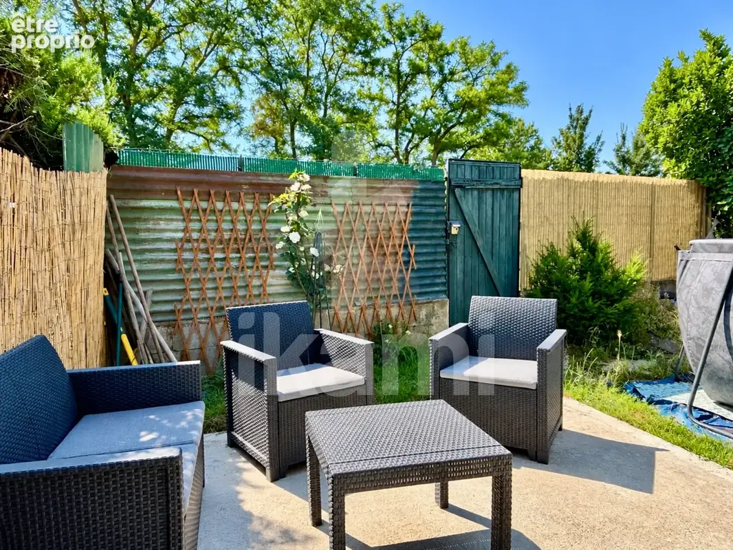 Maison 4 pièces - 3 chambres - Entièrement rénovée - Jardin sans vis à vis - photo 2