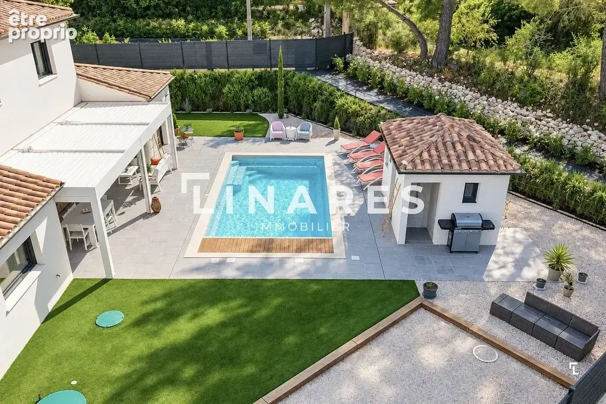 LA PREMIUM - Villa de 147m² - Piscine - Garage - Carport - Parcelle de 1006m² - 13400 Aubagne Les Fenestrelles - photo 4