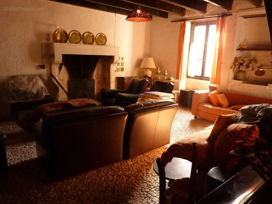 Maison à SAINT-CLAUD