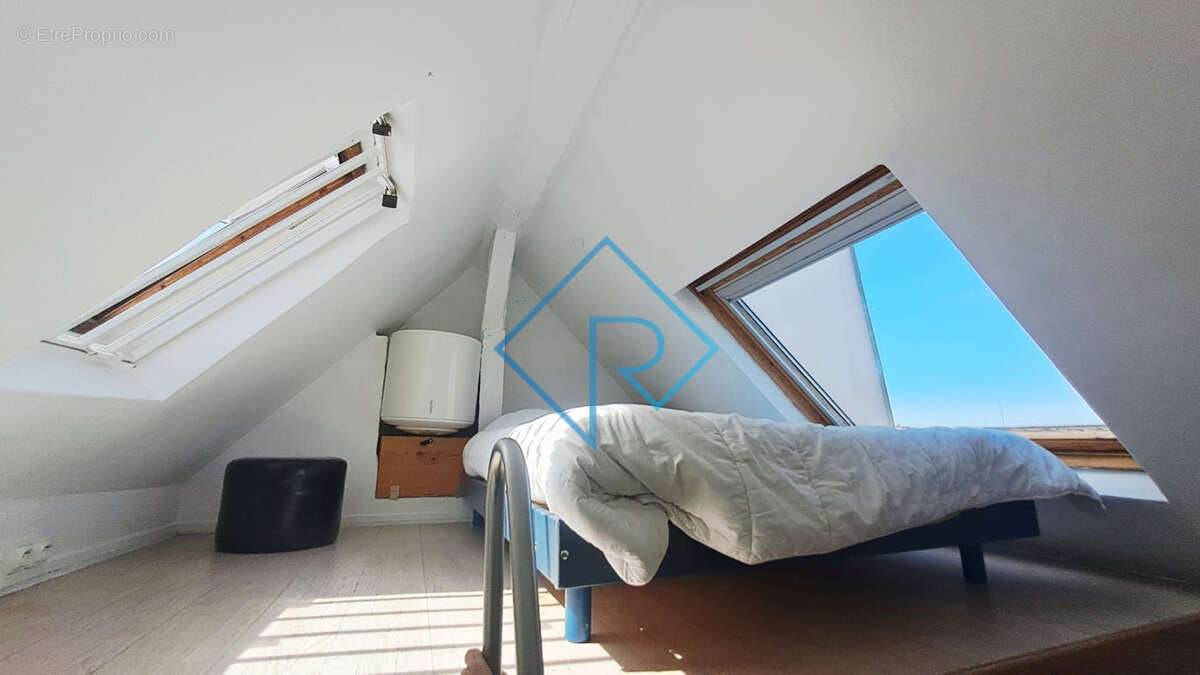 Appartement à PARIS-3E