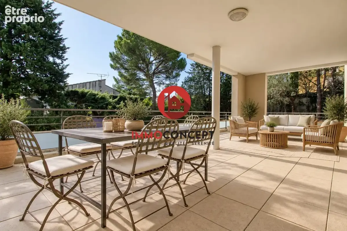 Terrasse 54m² sans vis à vis