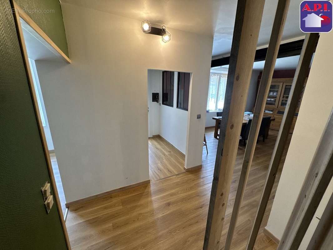 Maison 124 m² à Saint-Felix-De-Rieutord  - photo 3