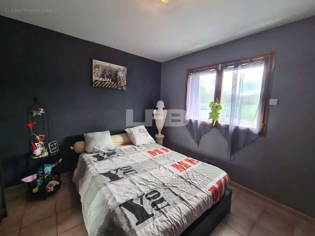 Belle maison 153,5 m² sur Terrain plat 1251 m² - photo 8