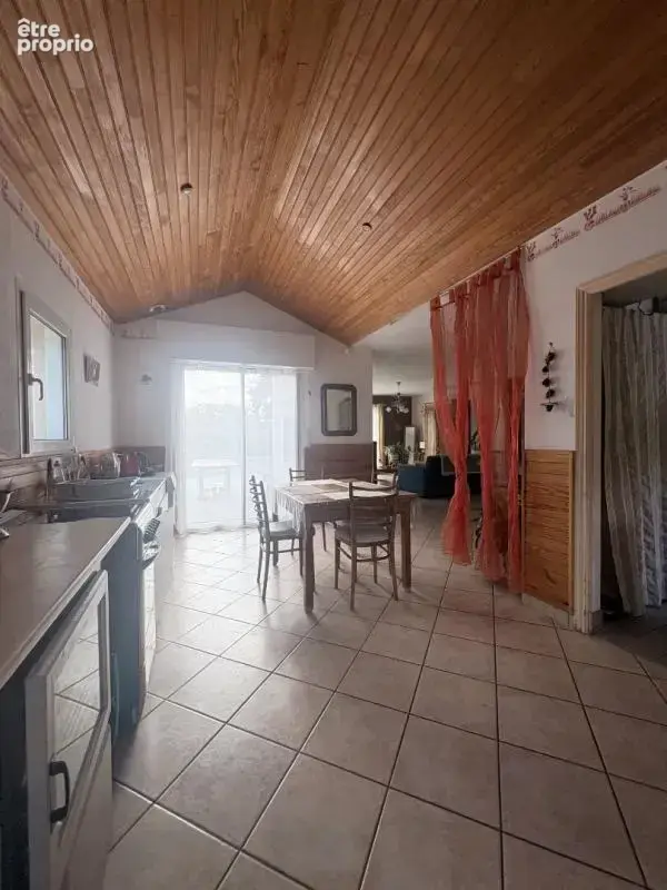 NOZAY -Maison familiale avec un grand terrain - photo 11