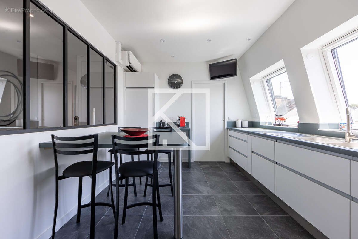 Appartement 159 m² à Le Mans  - photo 2