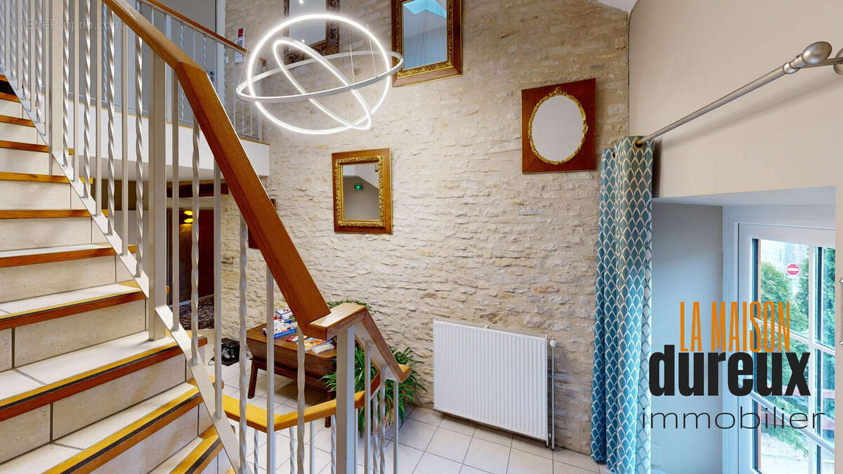 Autre à MONTSAUGEON