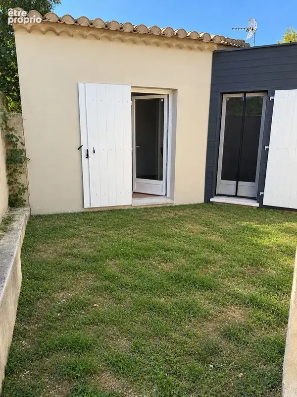 Saint Martin de Crau : Charmante Maison de plain-pied , proche centre-ville - photo 6