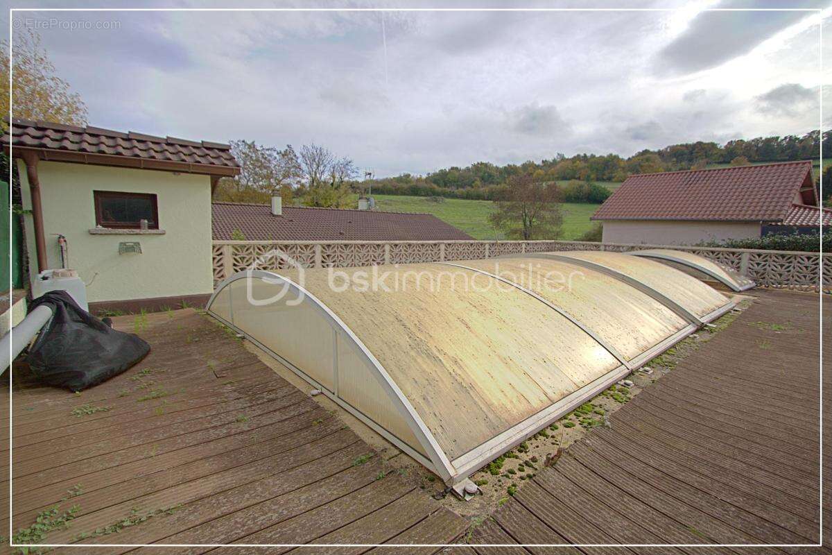 Maison à SAINT-PIERRE-DE-CHANDIEU