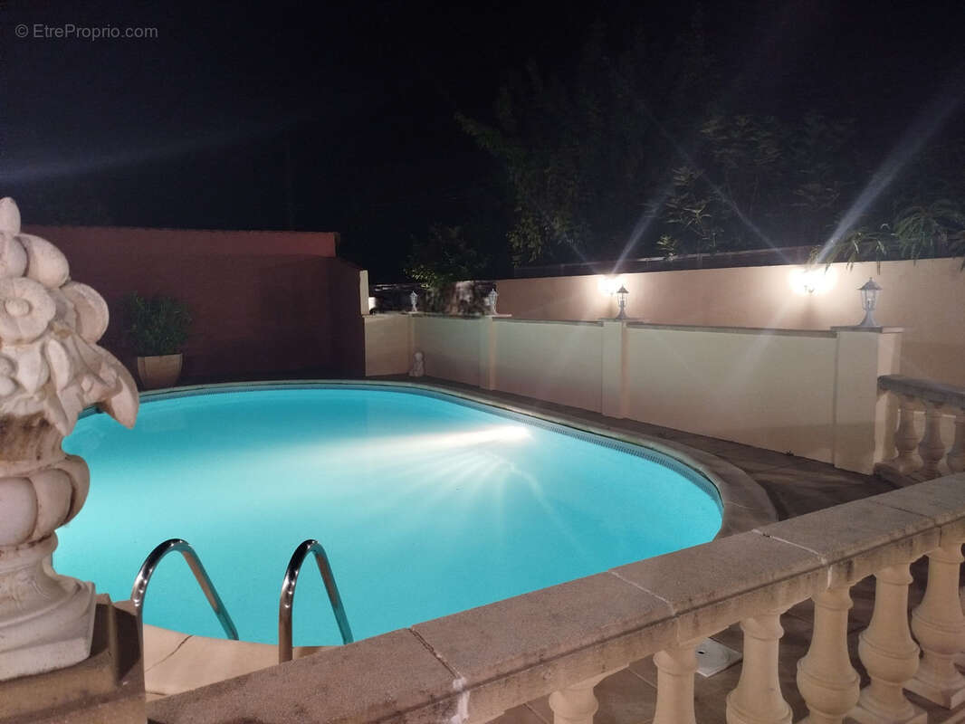 Maison à CIVRAC-SUR-DORDOGNE