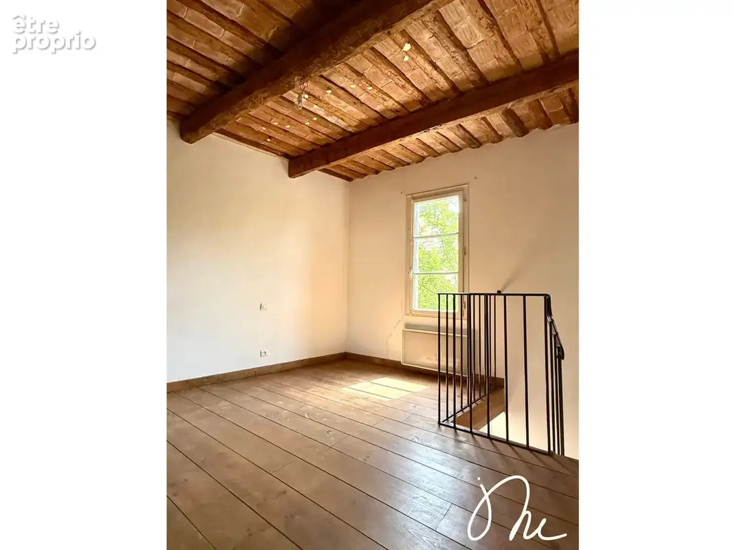 Maison de village en pierre avec garage et 2 terrasses ! - photo 8