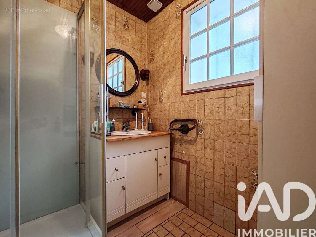 Photo 9 - Maison à LE PERRIER