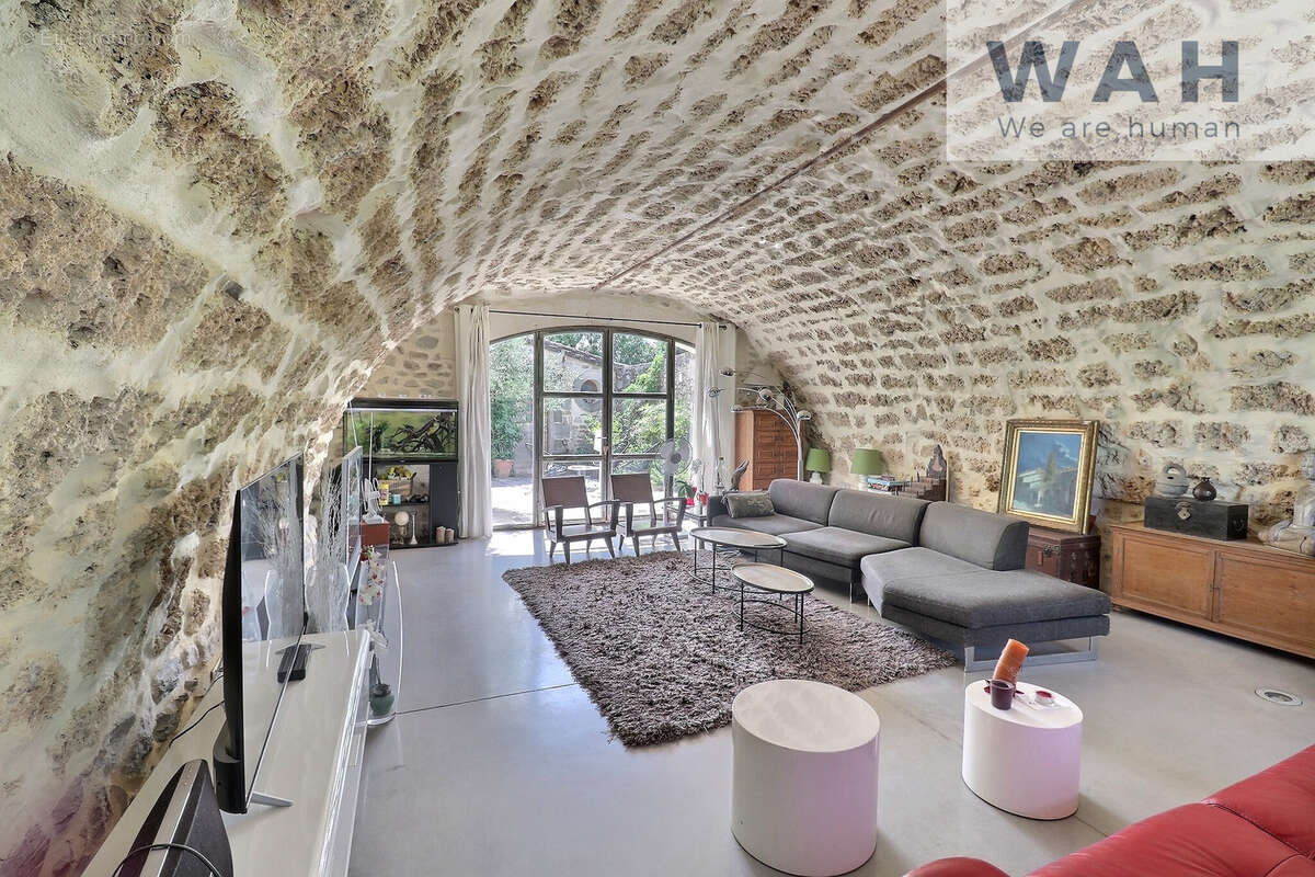 MAISON DE CARACTÈRE Plan des 4 Seigneurs Montpellier - photo 9