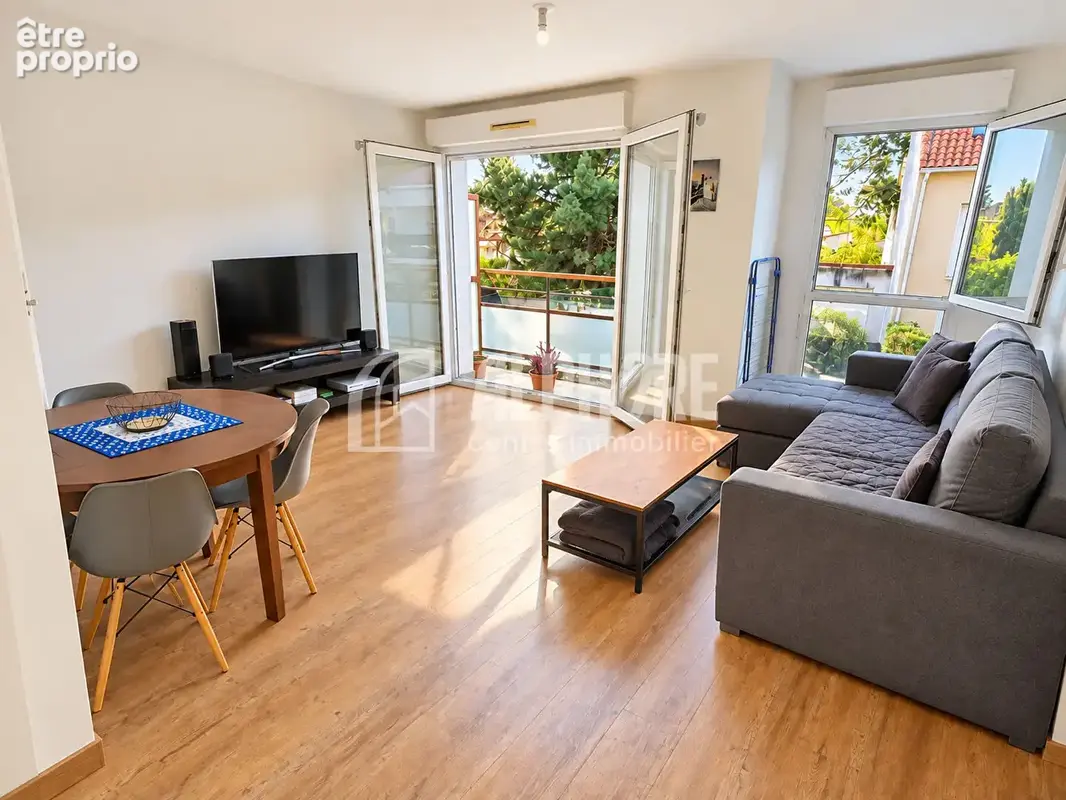 Appartement à SAINT-SEBASTIEN-SUR-LOIRE