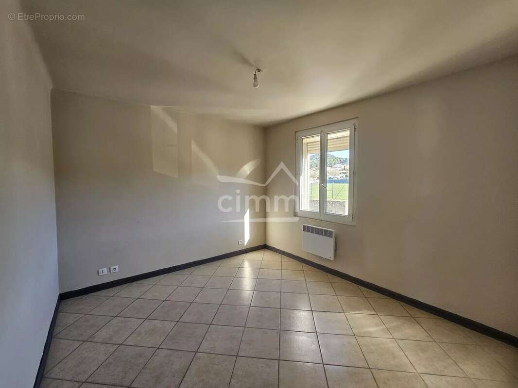 Appartement à ORAISON